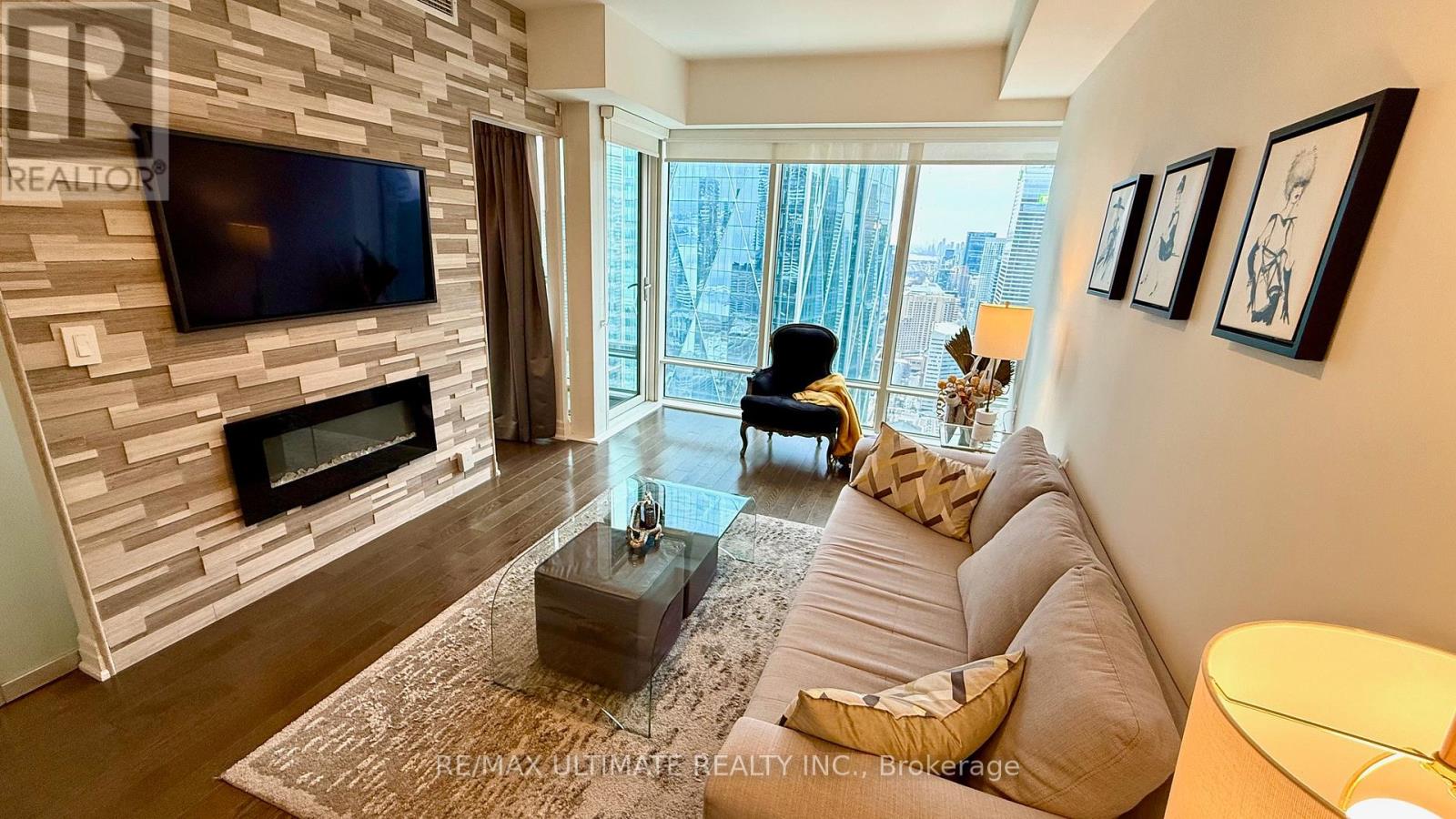 4903 - 8 The Esplanade, Toronto, Ontario  M5E 0A6 - Photo 8 - C12829372