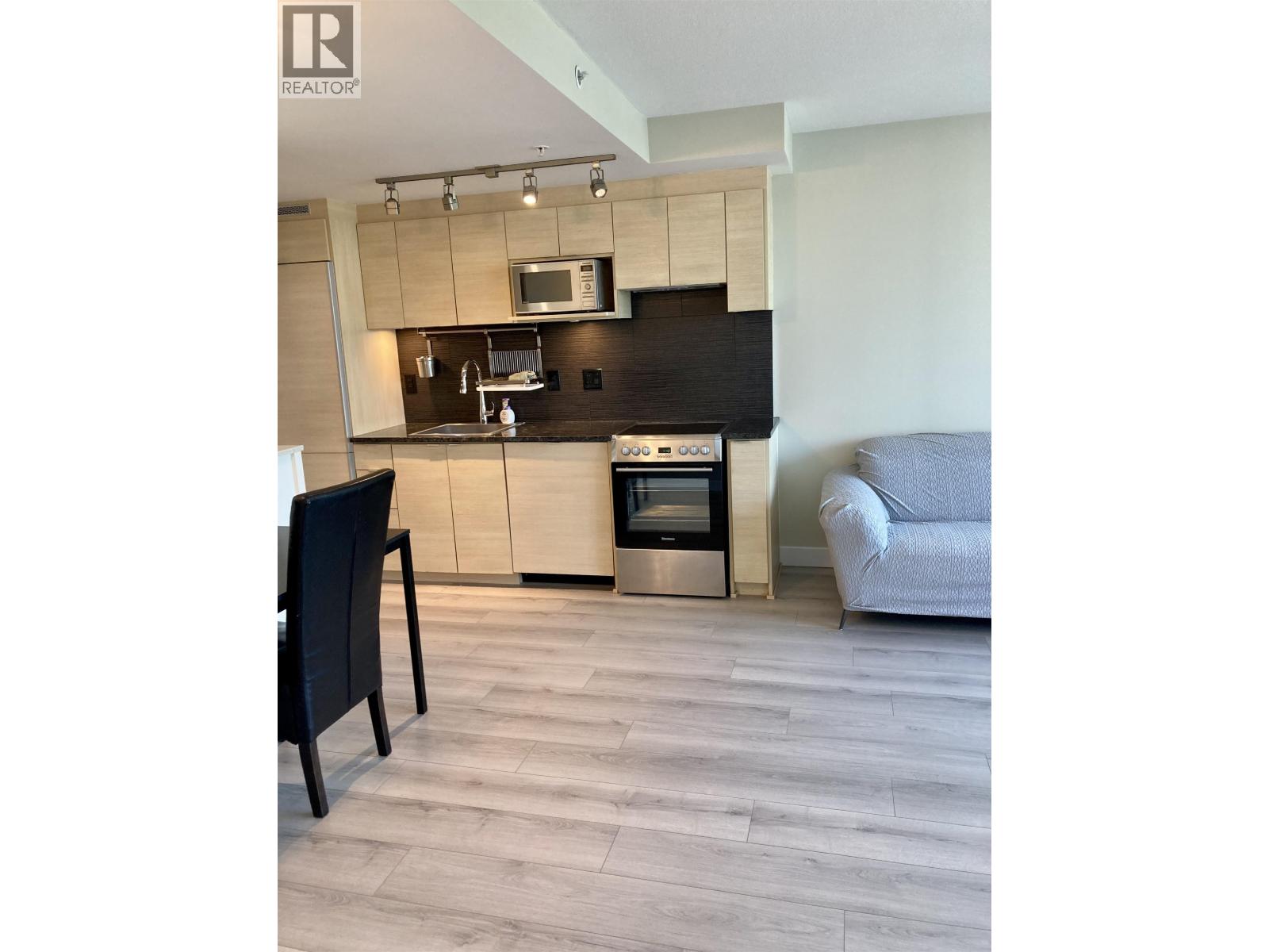 704 488 Sw Marine Drive, Vancouver, British Columbia  V6X 0C6 - Photo 3 - R3090210