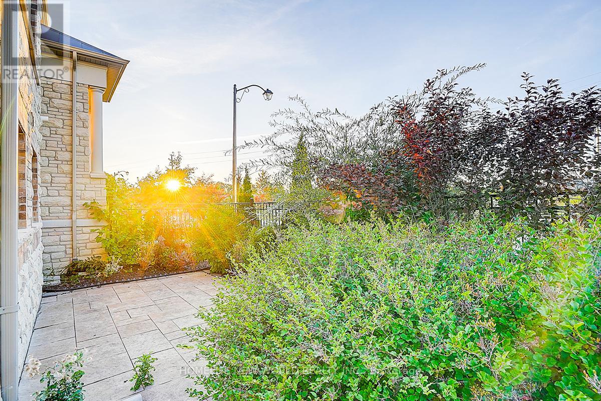 107 Beechborough Crescent, East Gwillimbury, Ontario  L9N 0N9 - Photo 49 - N12829378