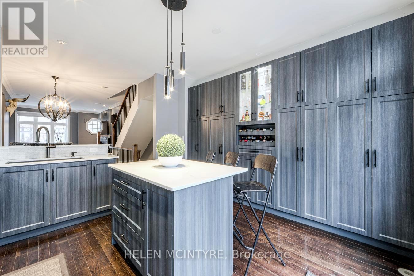 52 Cormier Heights, Toronto, Ontario  M8Z 0B5 - Photo 28 - W12808382