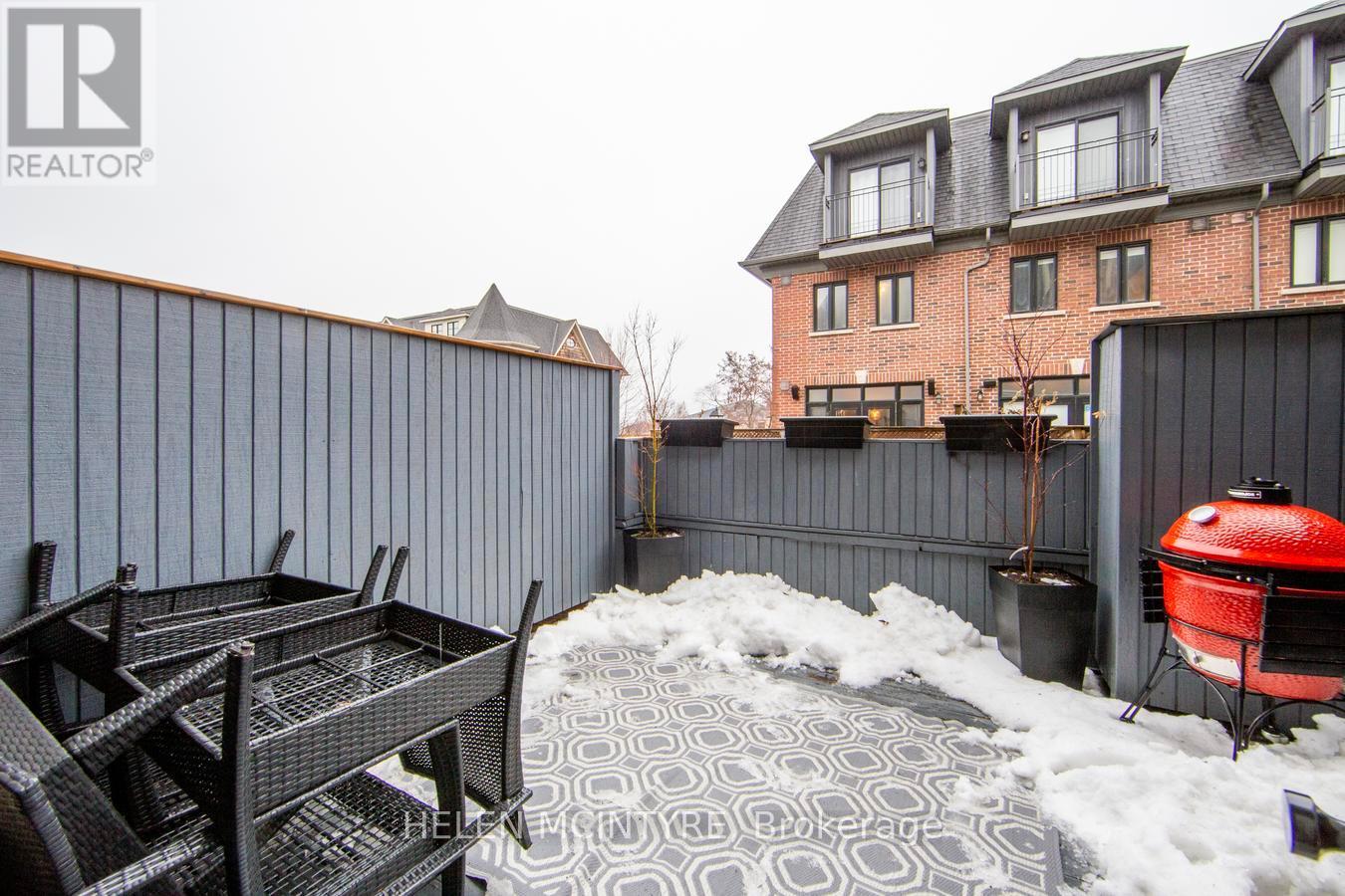 52 Cormier Heights, Toronto, Ontario  M8Z 0B5 - Photo 36 - W12808382