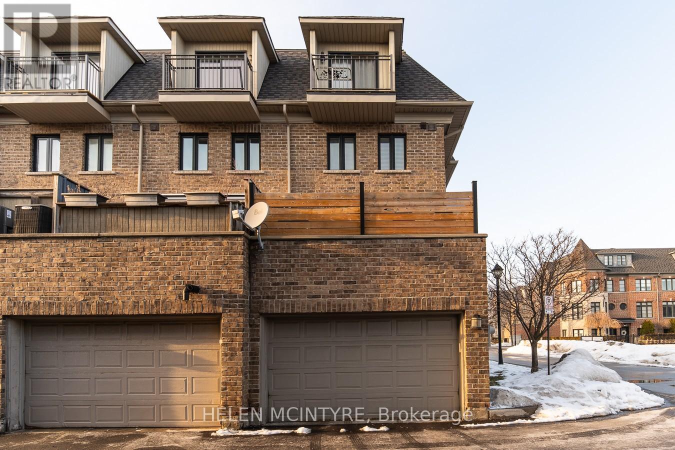 52 Cormier Heights, Toronto, Ontario  M8Z 0B5 - Photo 41 - W12808382