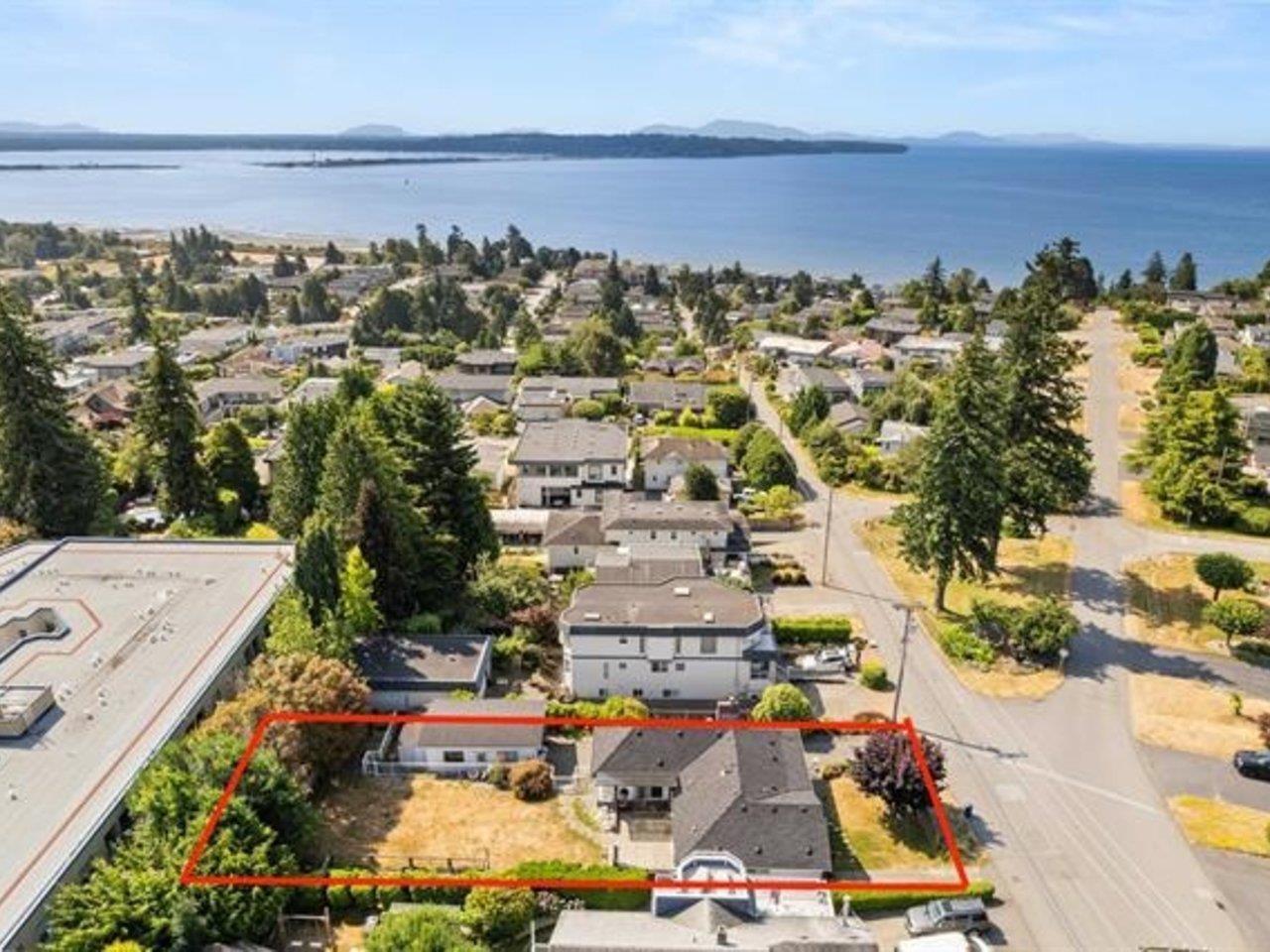 1154 FINLAY STREET, White Rock, British Columbia
