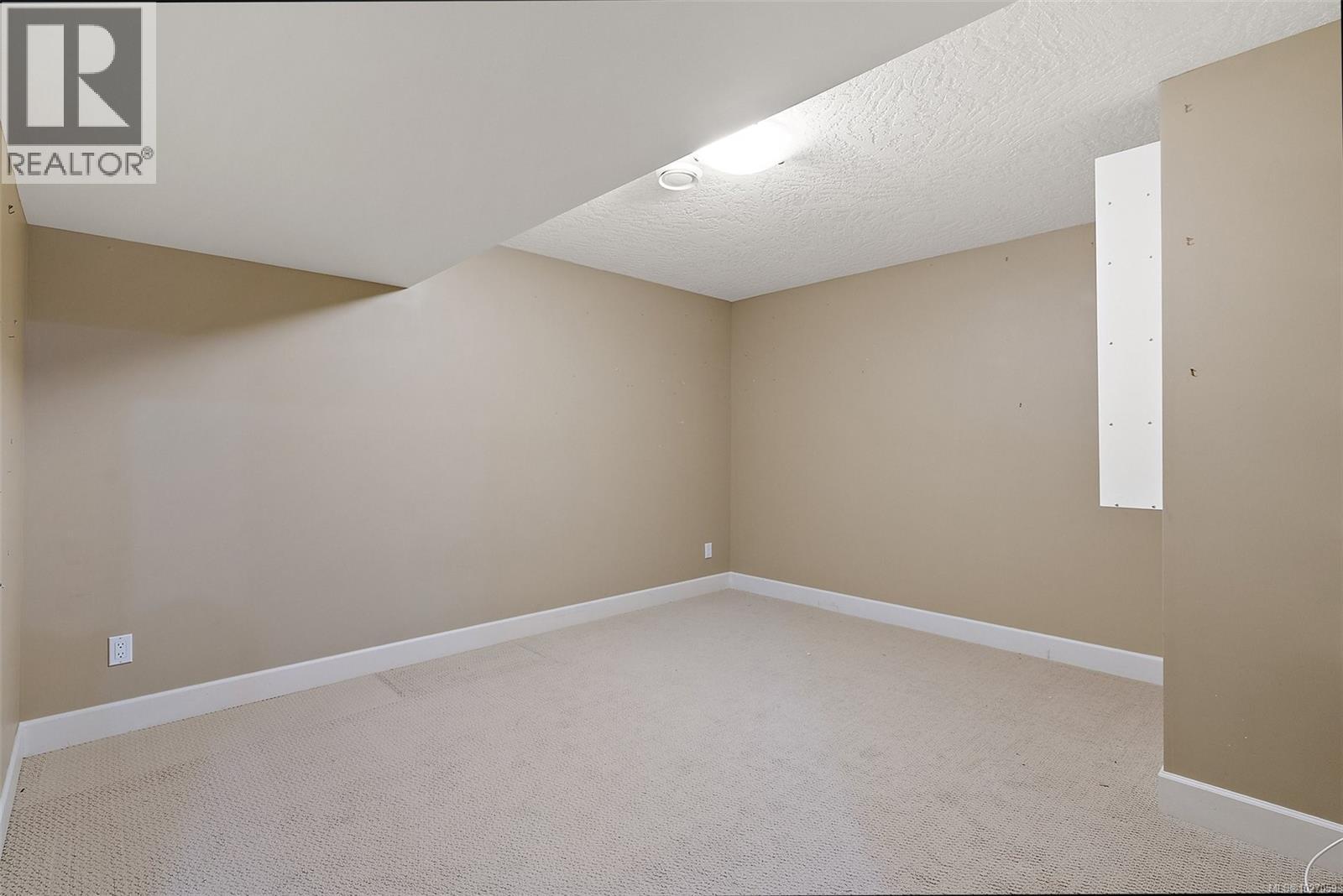 4973 La Quinta Pl, Saanich, British Columbia V8Y 3G9 - Photo 35 - 1027059