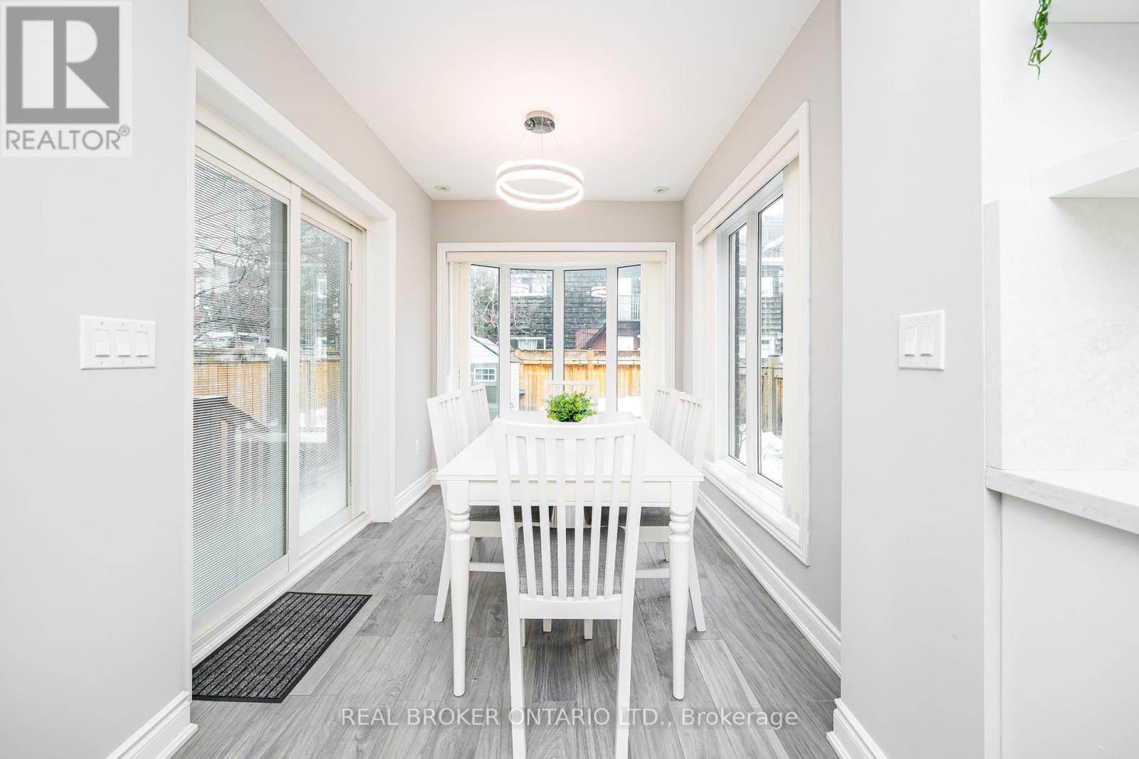 8 Springhurst Avenue, Toronto, Ontario  M6K 1A9 - Photo 11 - W12818738