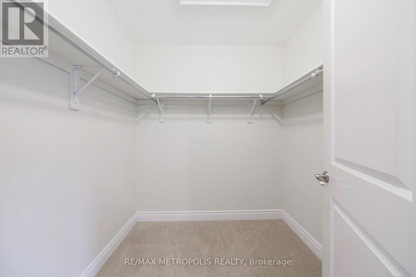 67 Lorne Thomas Place N, New Tecumseth, Ontario  L0L 1L0 - Photo 22 - N12829084