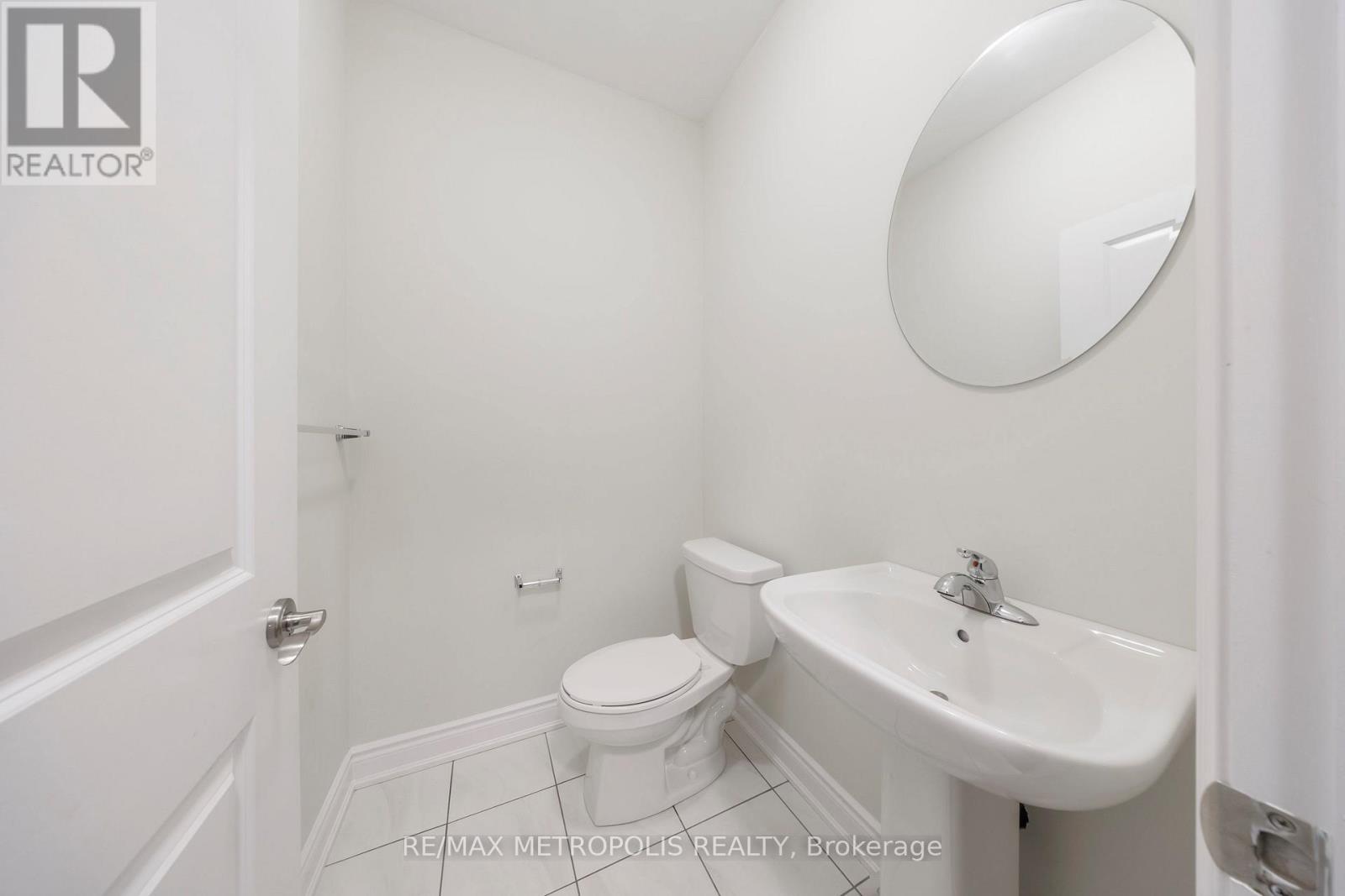 67 Lorne Thomas Place N, New Tecumseth, Ontario  L0L 1L0 - Photo 6 - N12829084