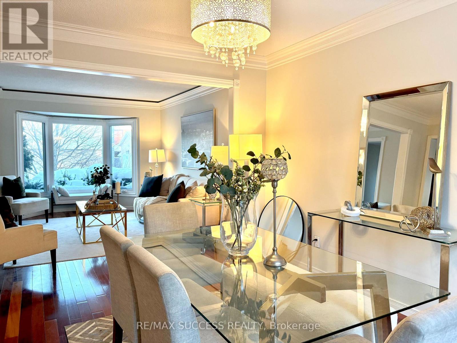 6643 Mockingbird Lane, Mississauga, Ontario  L5N 5K2 - Photo 5 - W12745578