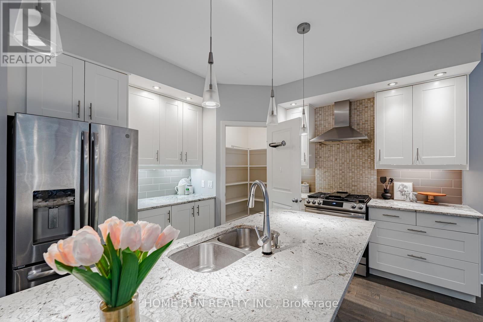 14 Camil Street, Ottawa, Ontario  K1K 0X1 - Photo 13 - X12688102