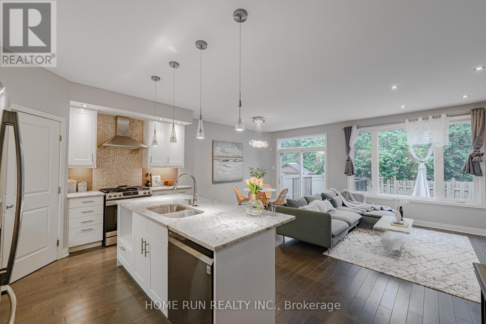 14 Camil Street, Ottawa, Ontario  K1K 0X1 - Photo 10 - X12688102