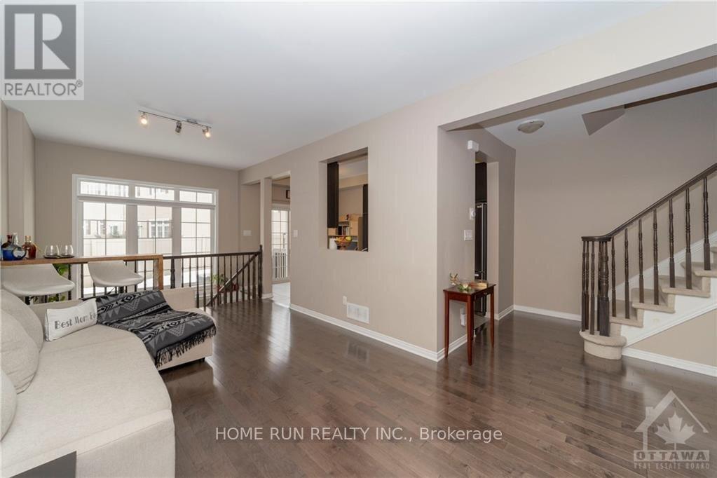840 Kennacraig Private, Ottawa, Ontario  K2J 5T6 - Photo 3 - X12719276