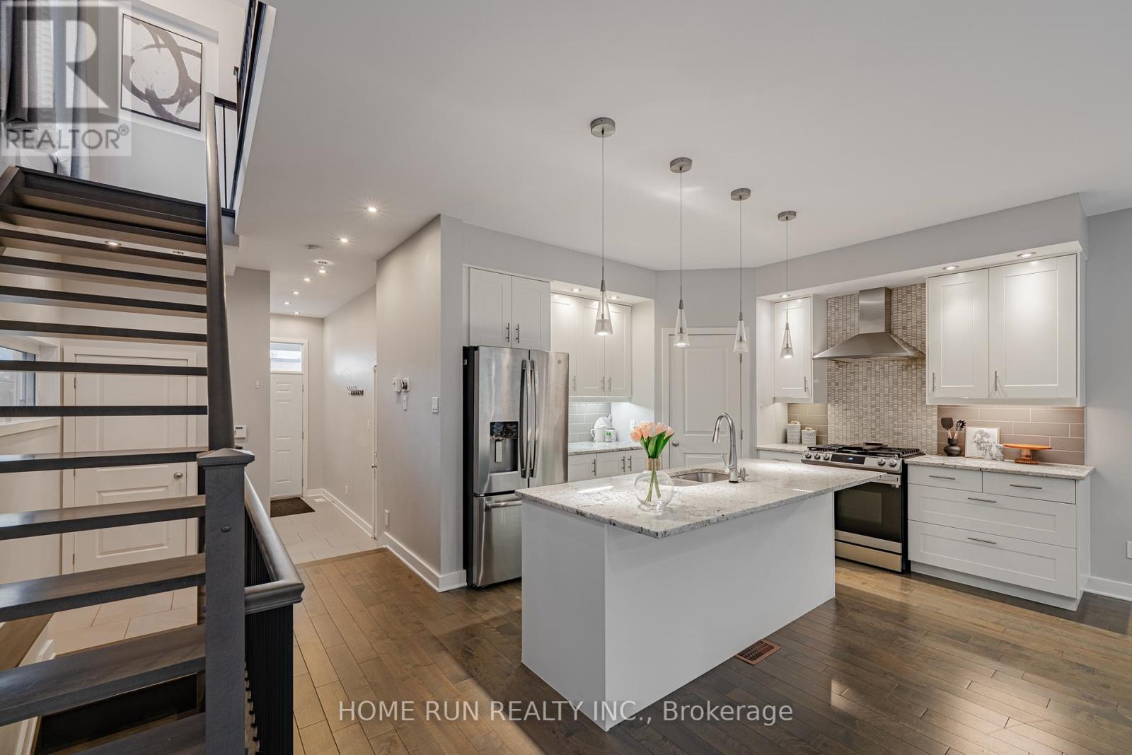 14 Camil Street, Ottawa, Ontario  K1K 0X1 - Photo 8 - X12688102