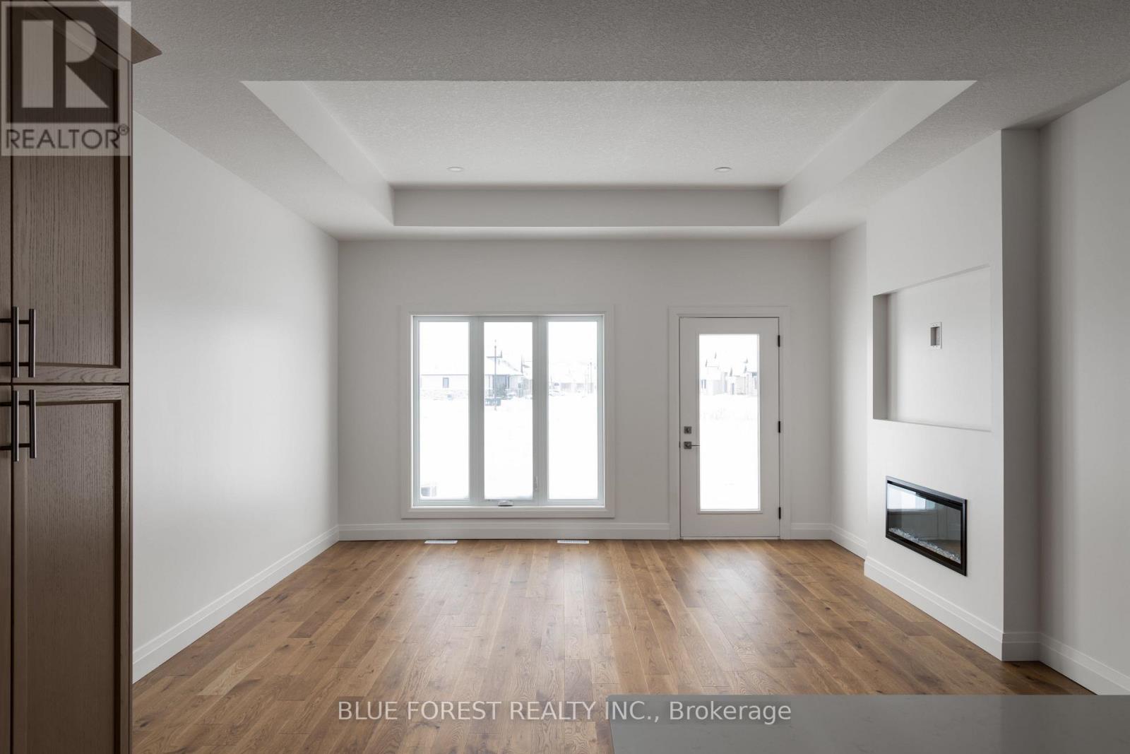 4 - 279 Boardwalk Way, Thames Centre, Ontario  N0L 1G2 - Photo 8 - X12829404