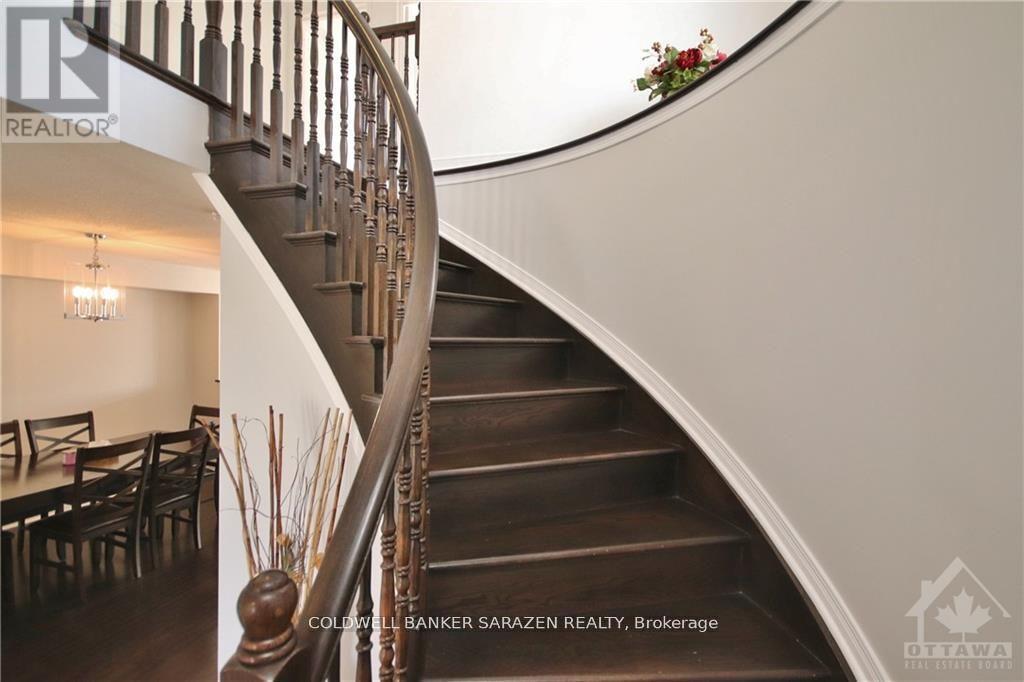 201 Kingswell Street, Ottawa, Ontario  K1T 0L1 - Photo 4 - X12829380