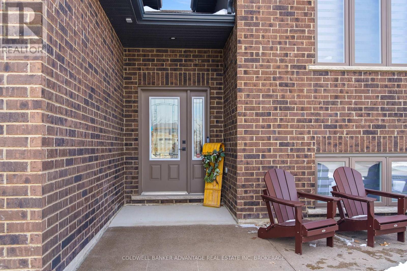 70 Renfield Street, Port Colborne, Ontario  L3K 0A7 - Photo 3 - X12829390