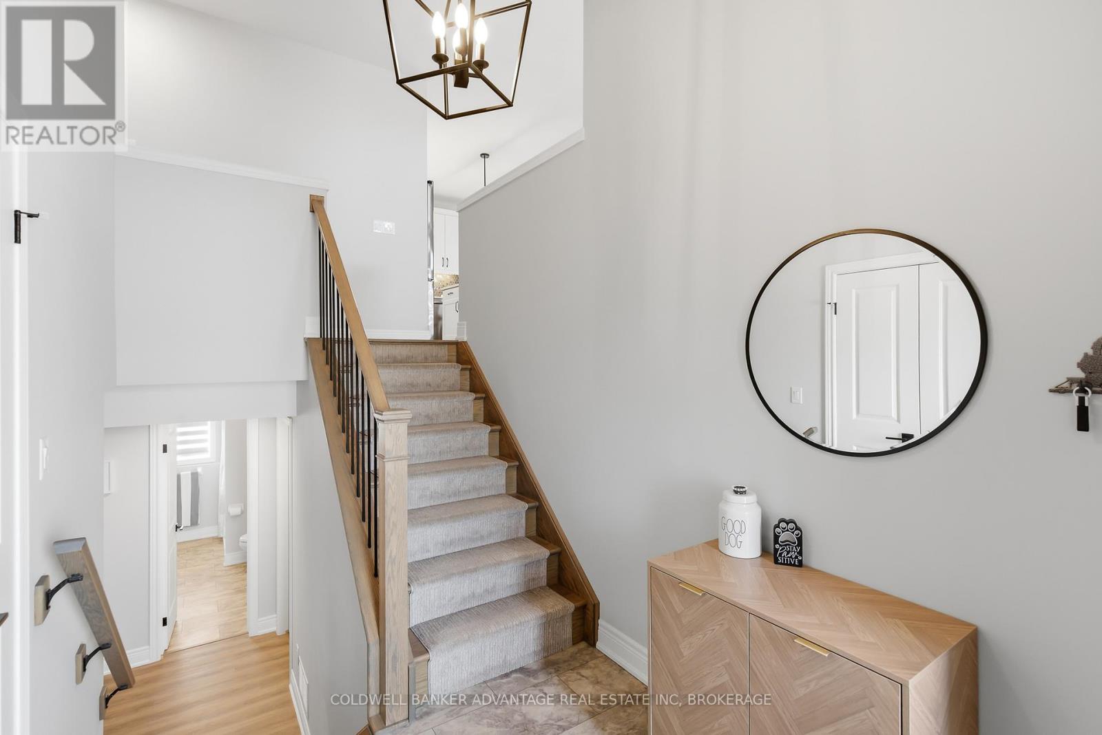 70 Renfield Street, Port Colborne, Ontario  L3K 0A7 - Photo 4 - X12829390