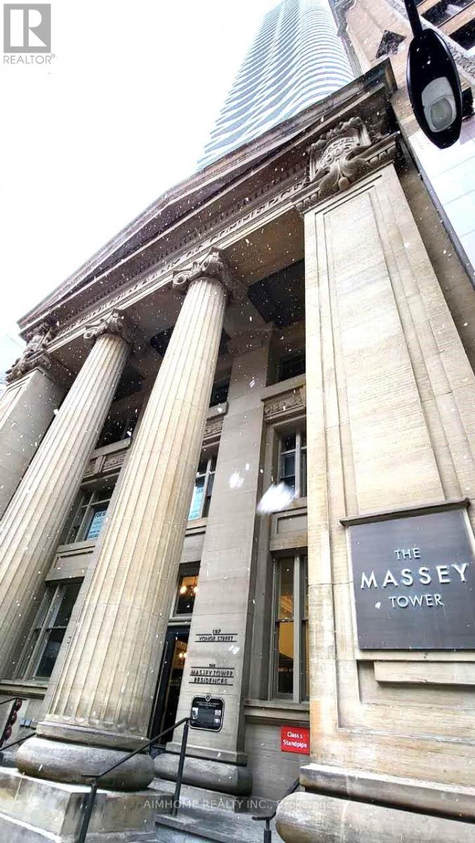 3004 - 197 YONGE STREET