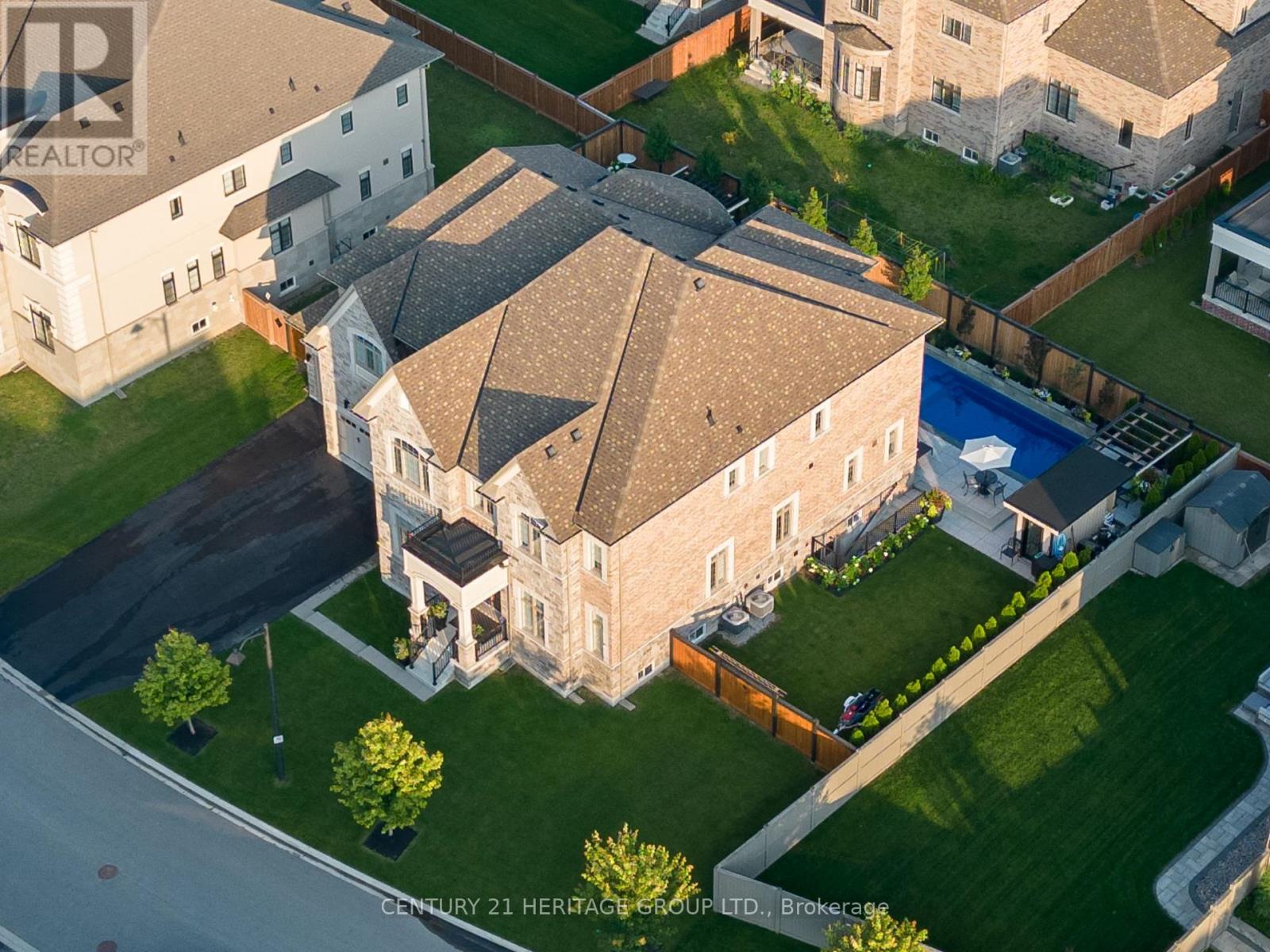 43 Sir Henry Court, King, Ontario  L7B 0P5 - Photo 3 - N12829396