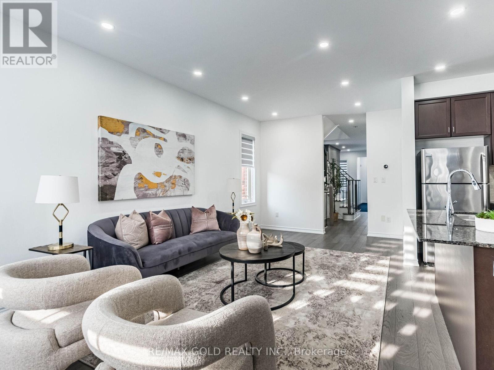 126 Kempenfelt Trail, Brampton, Ontario  L7A 3Y1 - Photo 10 - W12829408