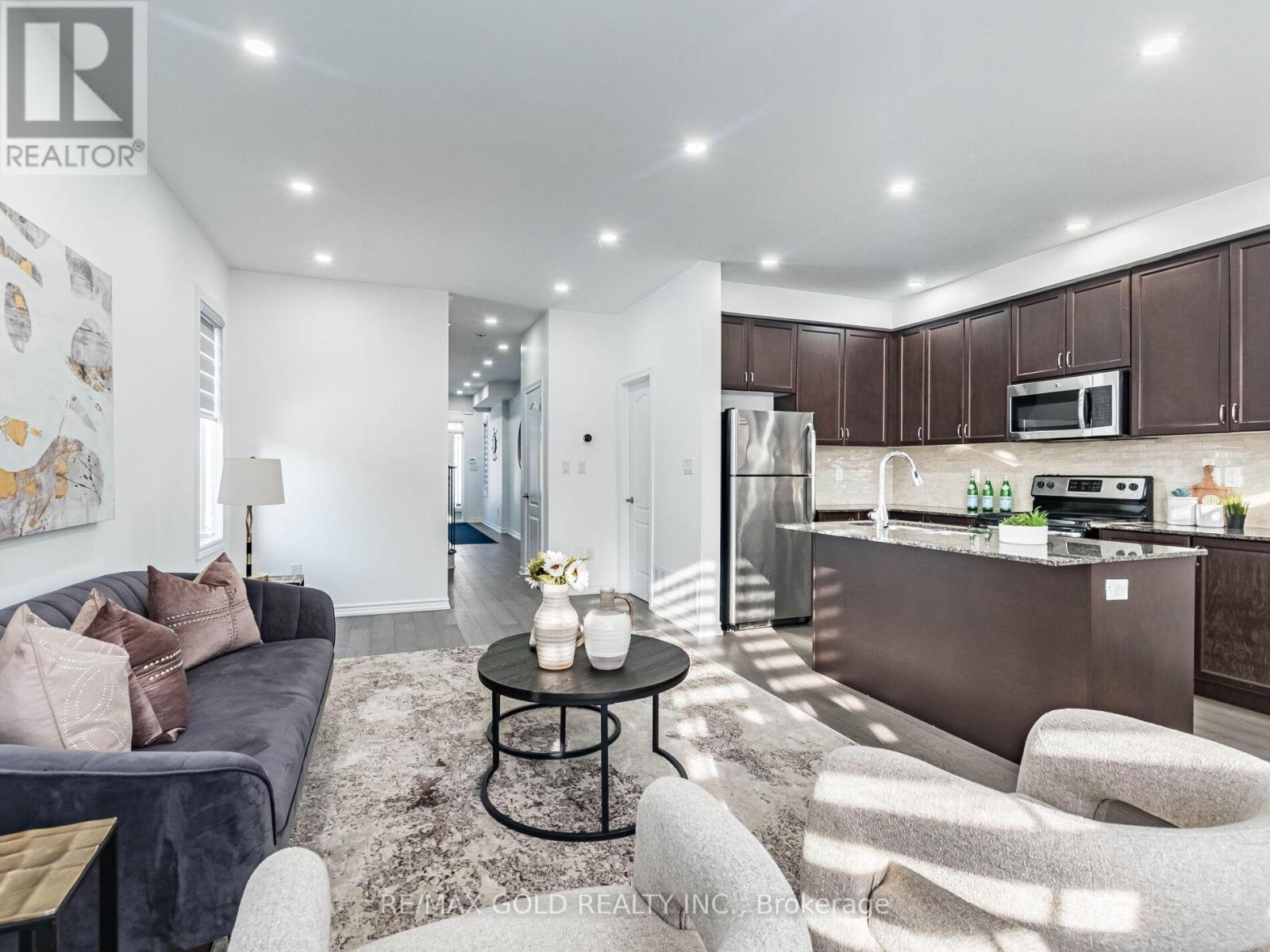 126 Kempenfelt Trail, Brampton, Ontario  L7A 3Y1 - Photo 11 - W12829408