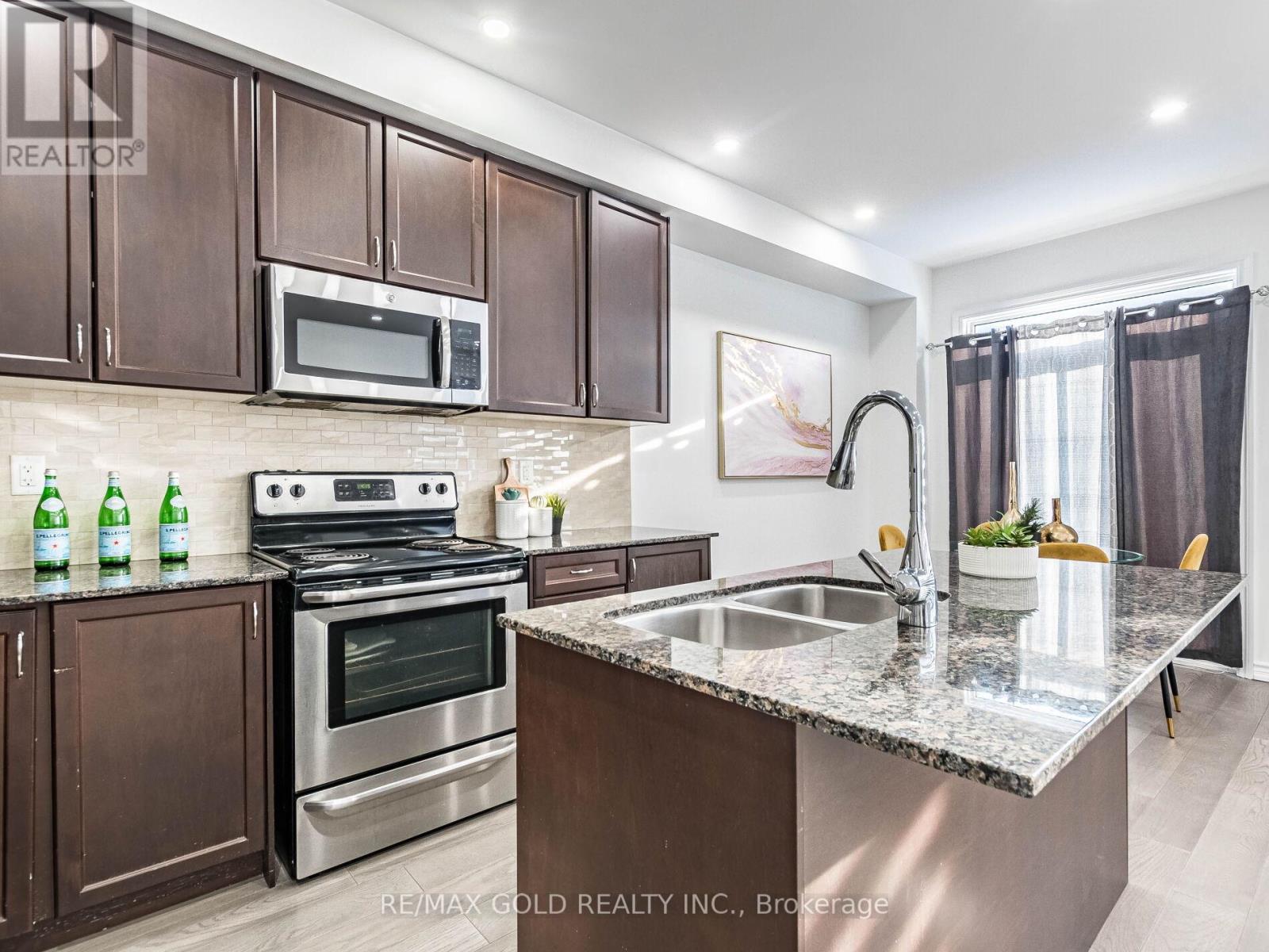 126 Kempenfelt Trail, Brampton, Ontario  L7A 3Y1 - Photo 17 - W12829408