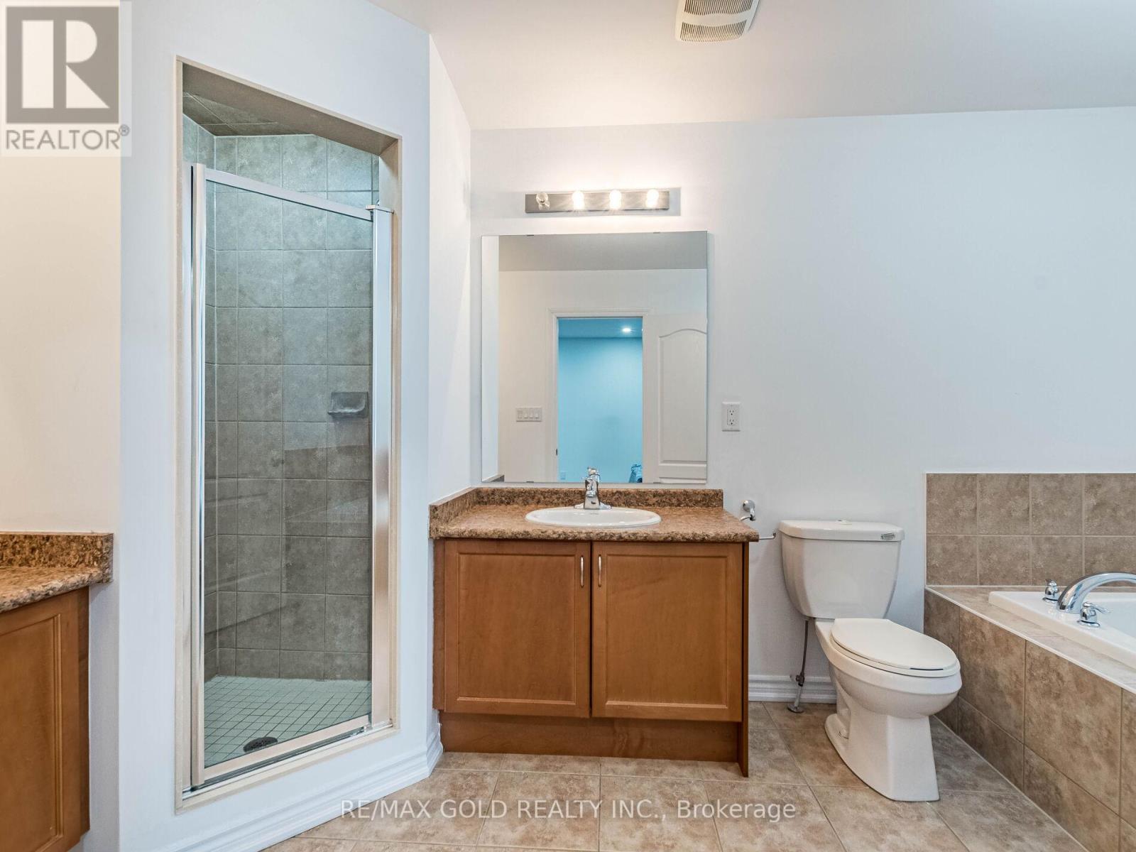 126 Kempenfelt Trail, Brampton, Ontario  L7A 3Y1 - Photo 23 - W12829408