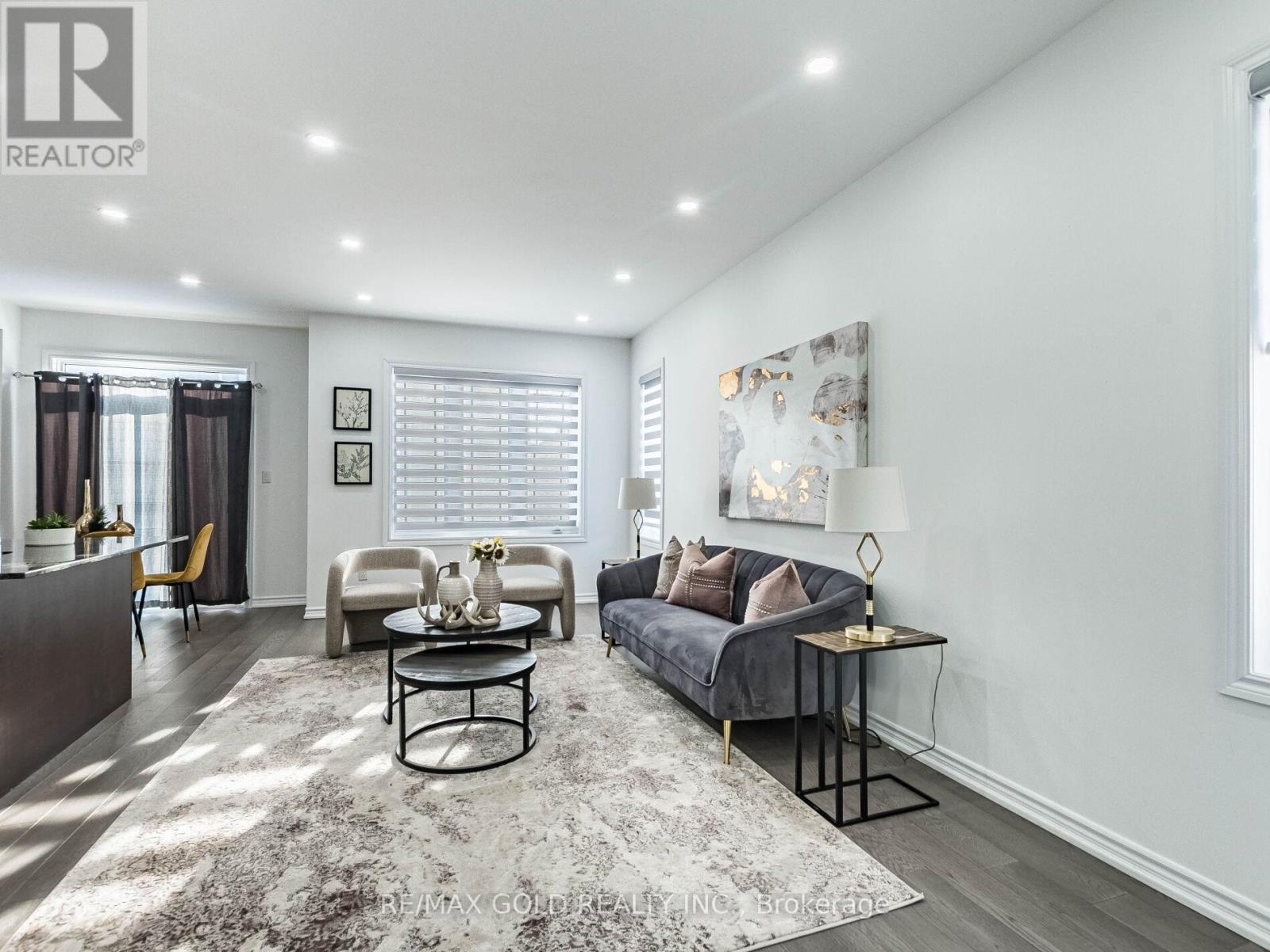 126 Kempenfelt Trail, Brampton, Ontario  L7A 3Y1 - Photo 7 - W12829408