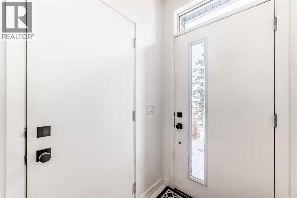 76 Walgrove Common Se, Calgary, Alberta  T2X 4C2 - Photo 2 - A2287175