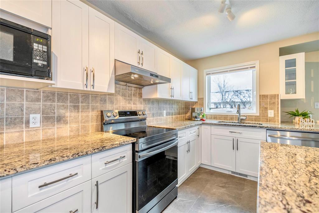 1136 Comdale Avenue, Winnipeg, Manitoba  R3T 2R8 - Photo 17 - 202603061