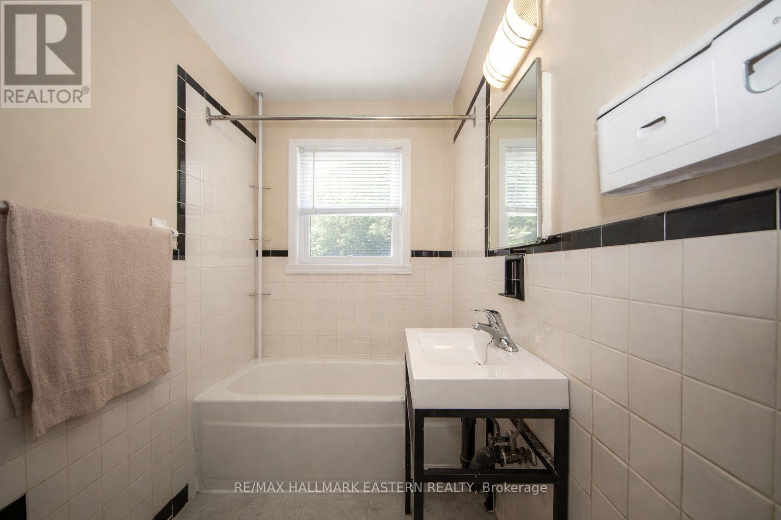 722 Chemong Road, Peterborough, Ontario  K9H 5Y9 - Photo 22 - X12828300