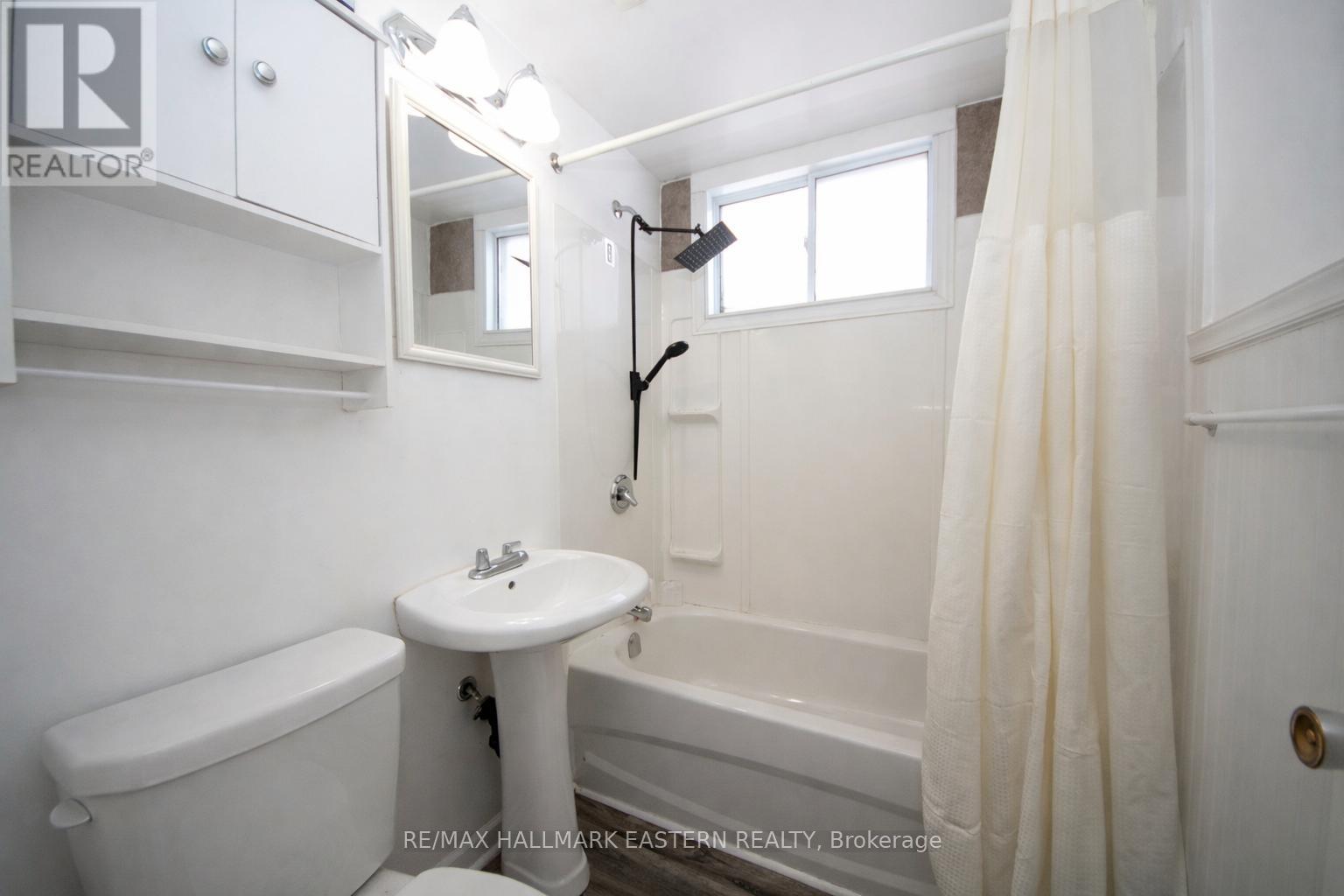 722 Chemong Road, Peterborough, Ontario  K9H 5Y9 - Photo 8 - X12828300