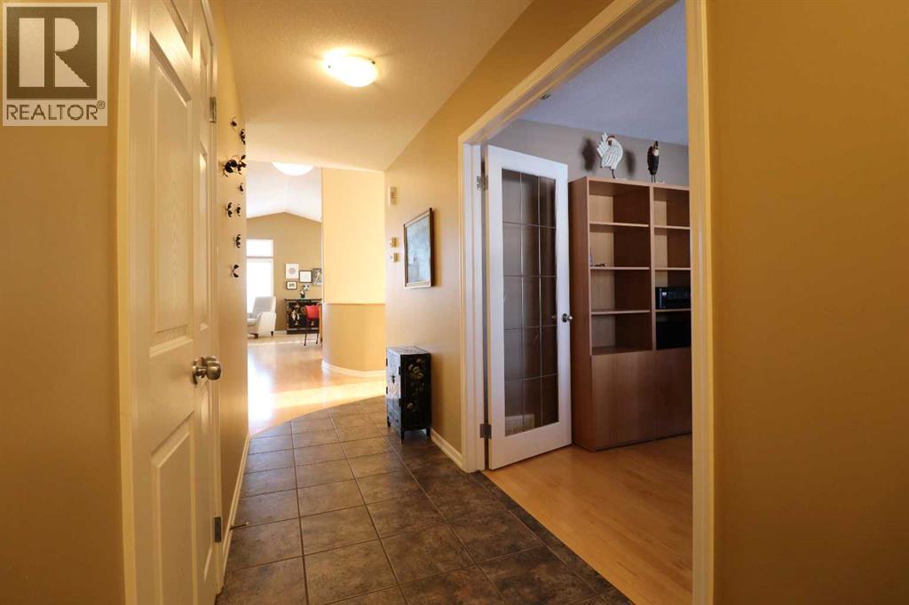 50 Riverbrook Close W, Lethbridge, Alberta  T1K 7V8 - Photo 2 - A2285321