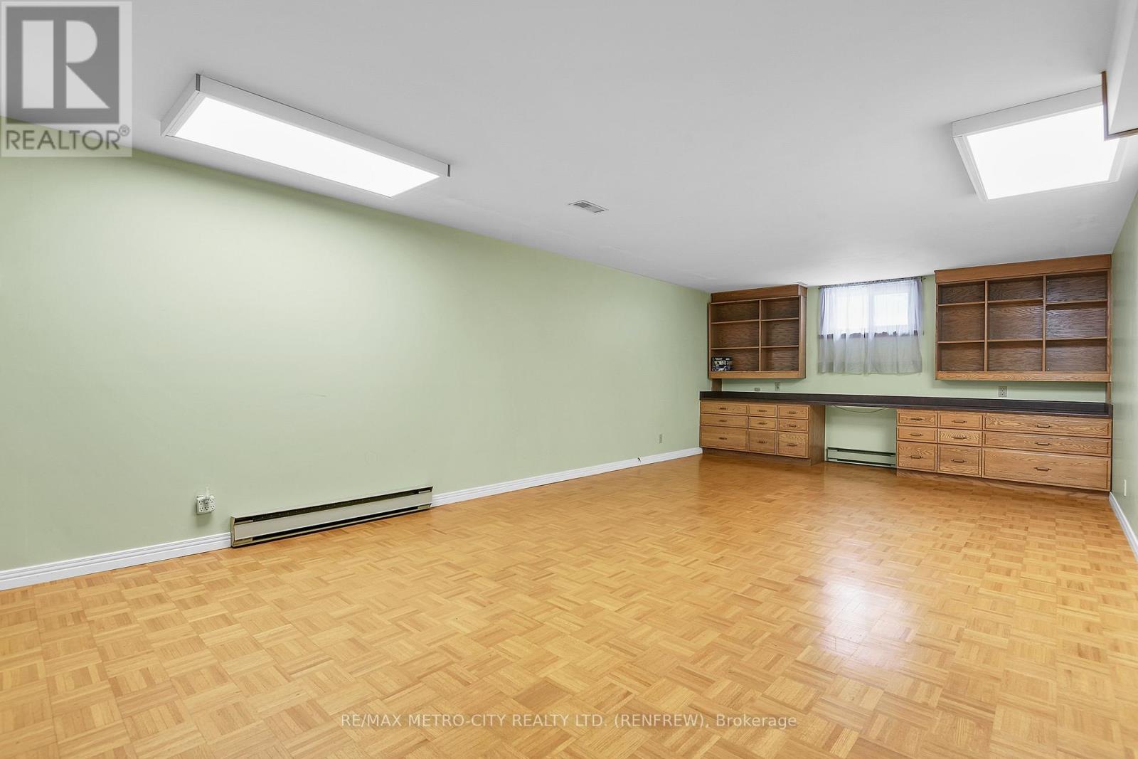 128 Burns Drive, Mcnab/braeside, Ontario  K0A 1G0 - Photo 30 - X12829420