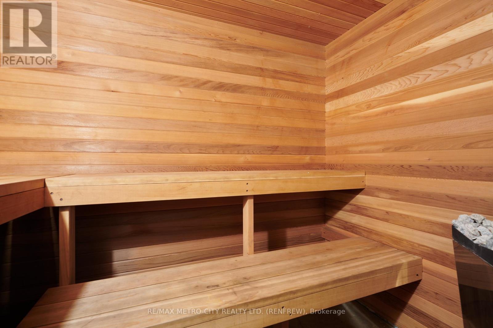 128 Burns Drive, Mcnab/braeside, Ontario  K0A 1G0 - Photo 34 - X12829420