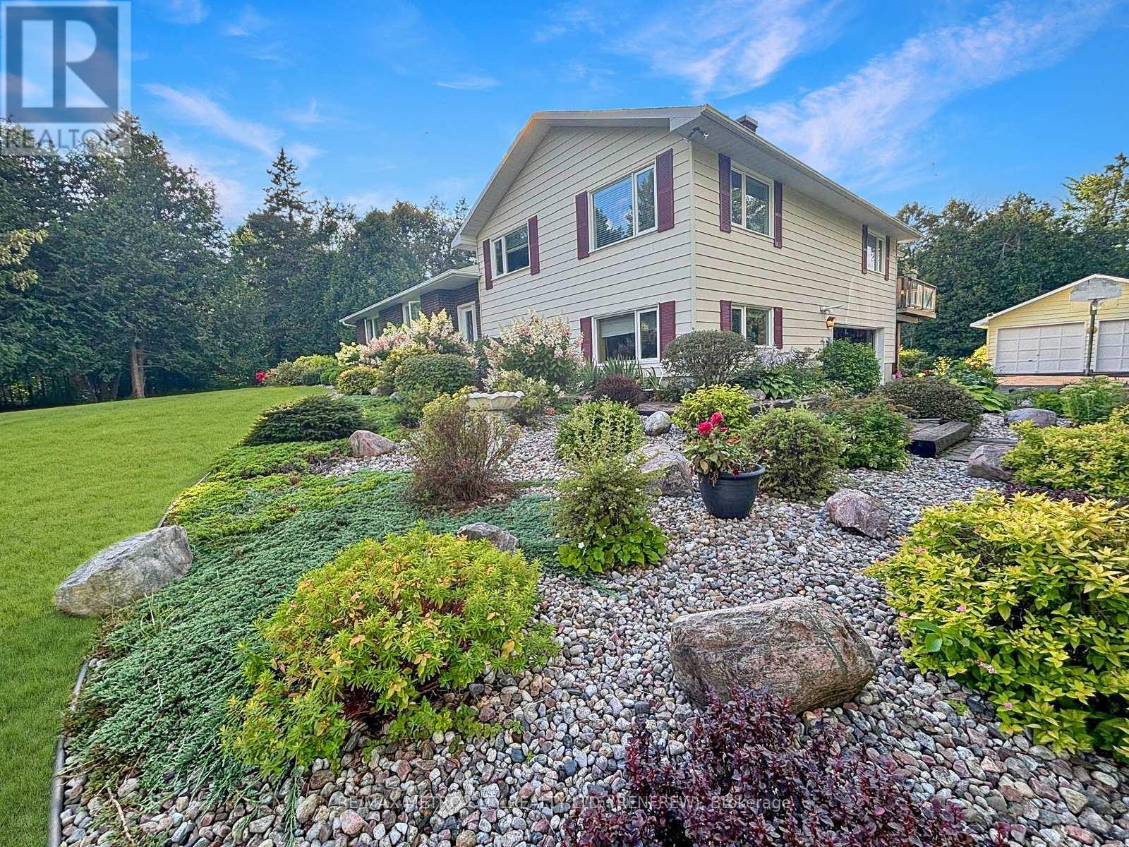 128 Burns Drive, Mcnab/braeside, Ontario  K0A 1G0 - Photo 45 - X12829420