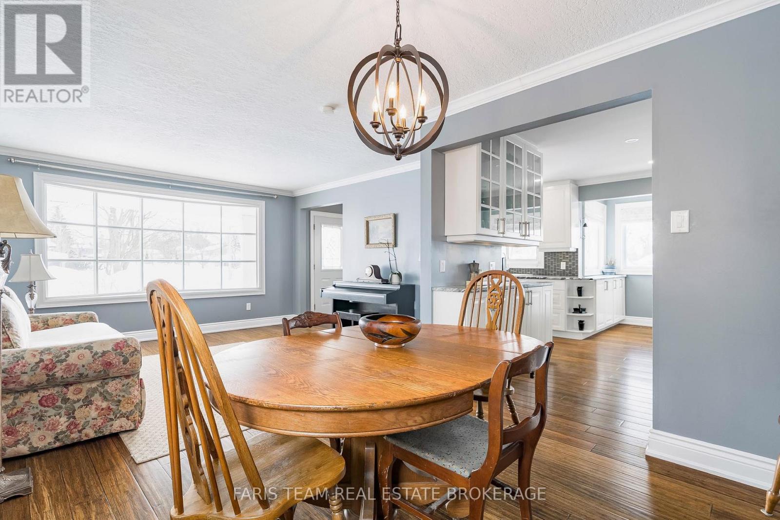 10 Davies Crescent, Barrie, Ontario  L4M 2M3 - Photo 16 - S12829418