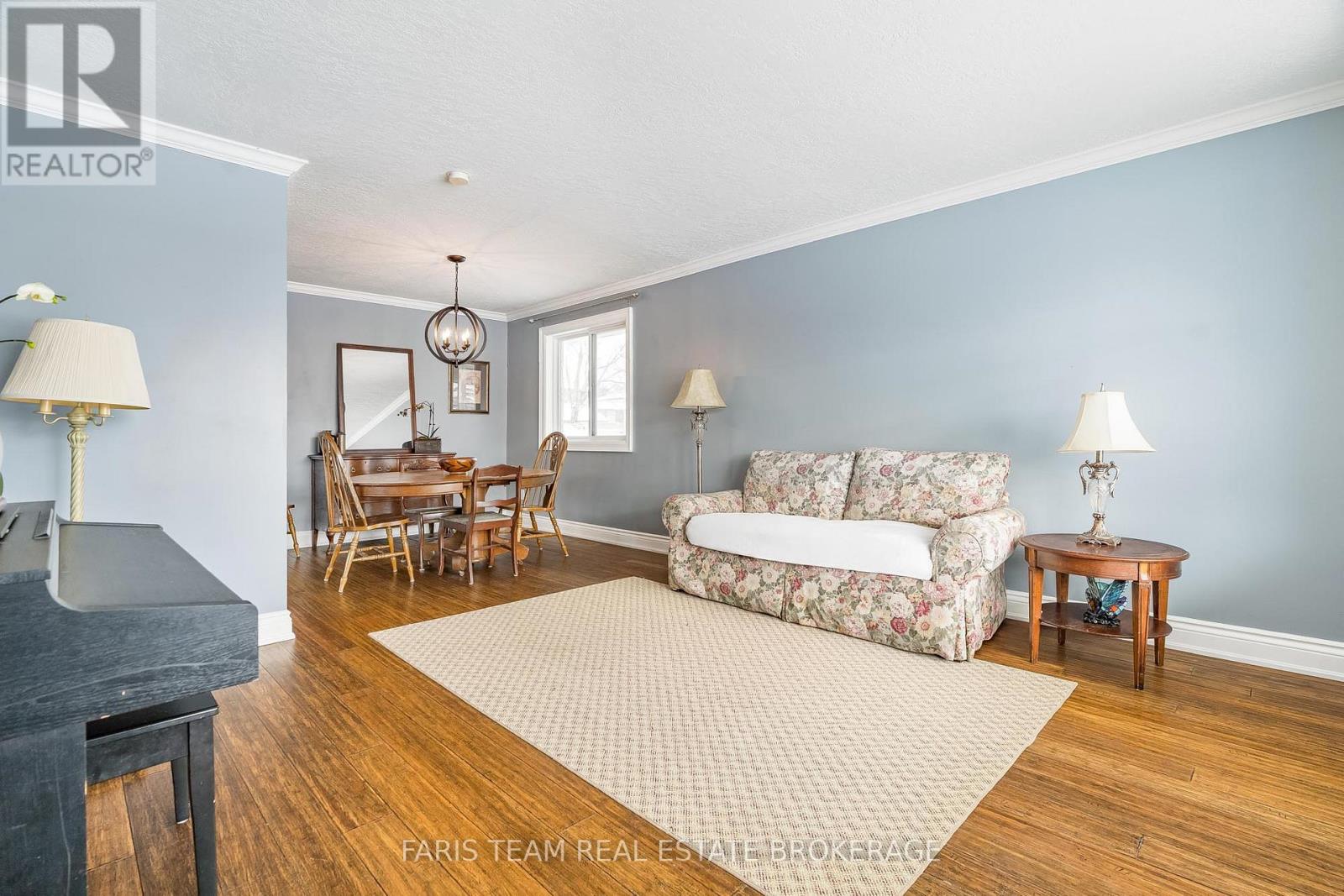 10 Davies Crescent, Barrie, Ontario  L4M 2M3 - Photo 18 - S12829418