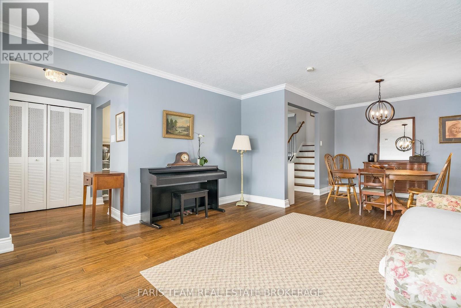 10 Davies Crescent, Barrie, Ontario  L4M 2M3 - Photo 19 - S12829418