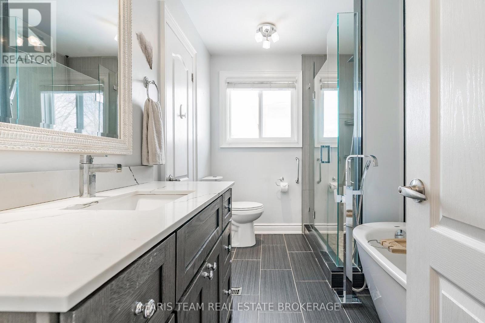 10 Davies Crescent, Barrie, Ontario  L4M 2M3 - Photo 31 - S12829418