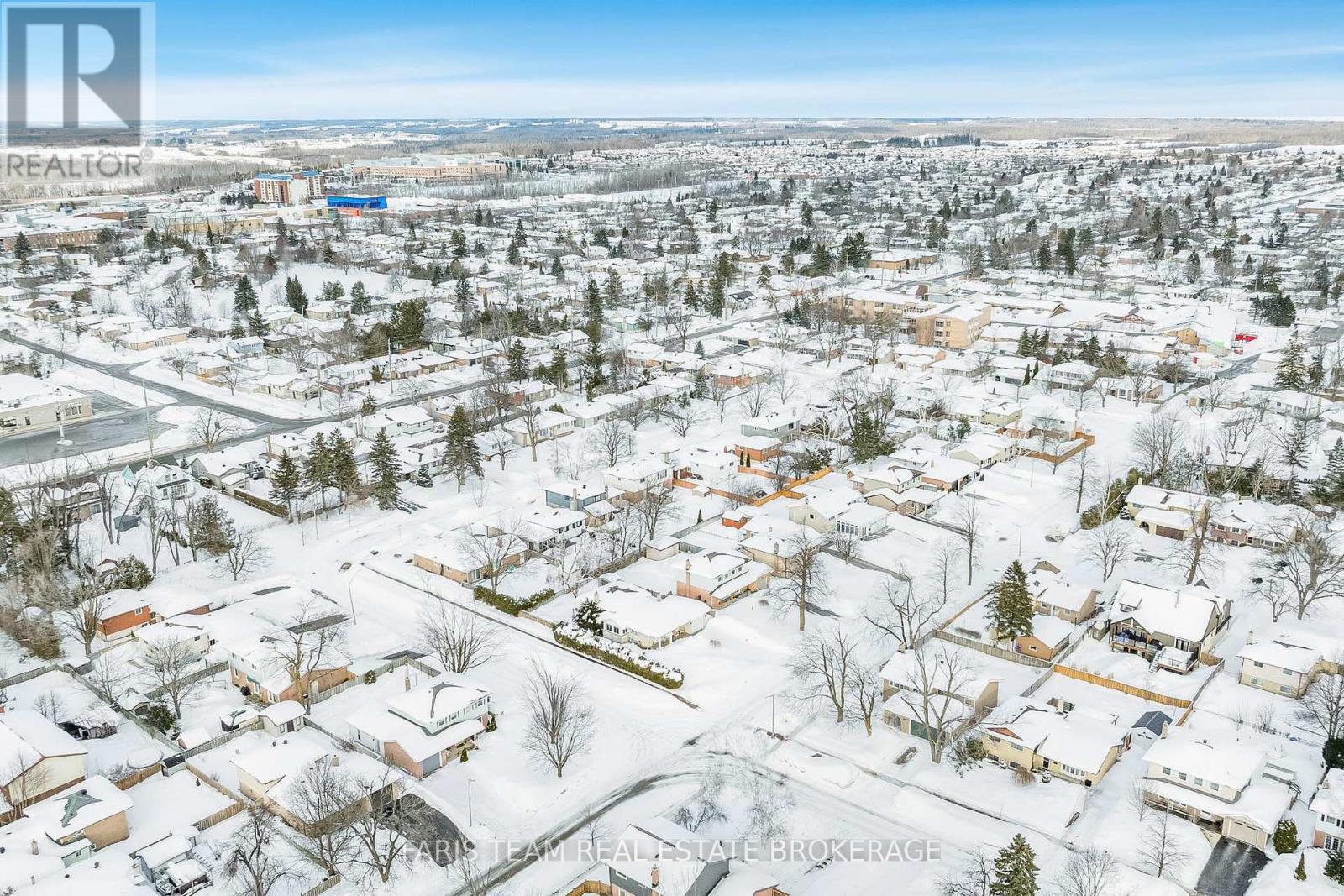 10 Davies Crescent, Barrie, Ontario  L4M 2M3 - Photo 37 - S12829418