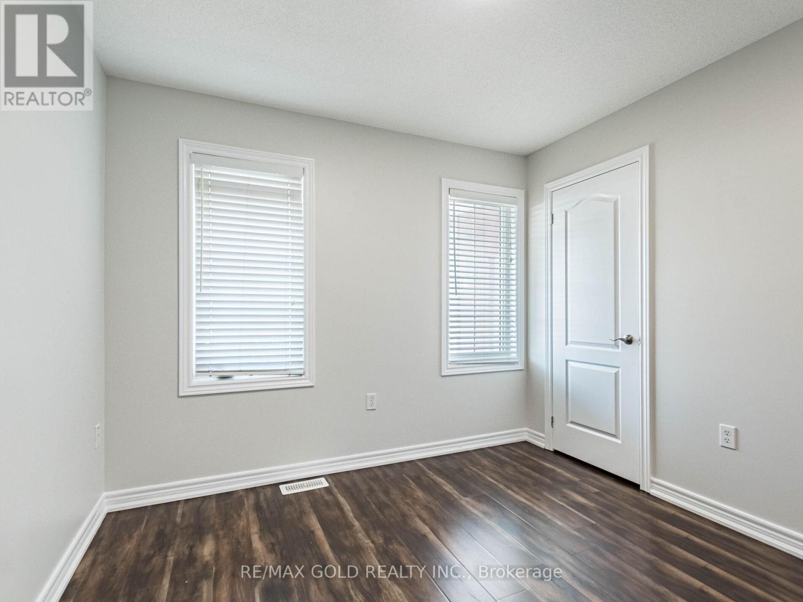 47 Connolly Crescent, Brampton, Ontario  L6R 0G9 - Photo 25 - W12829422