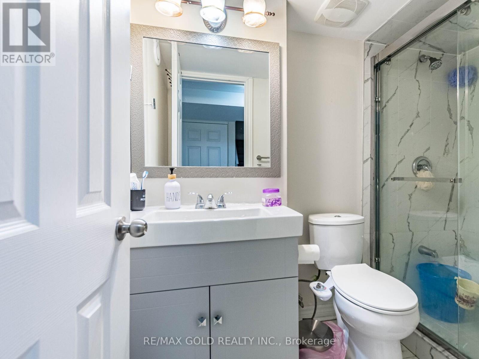 47 Connolly Crescent, Brampton, Ontario  L6R 0G9 - Photo 37 - W12829422