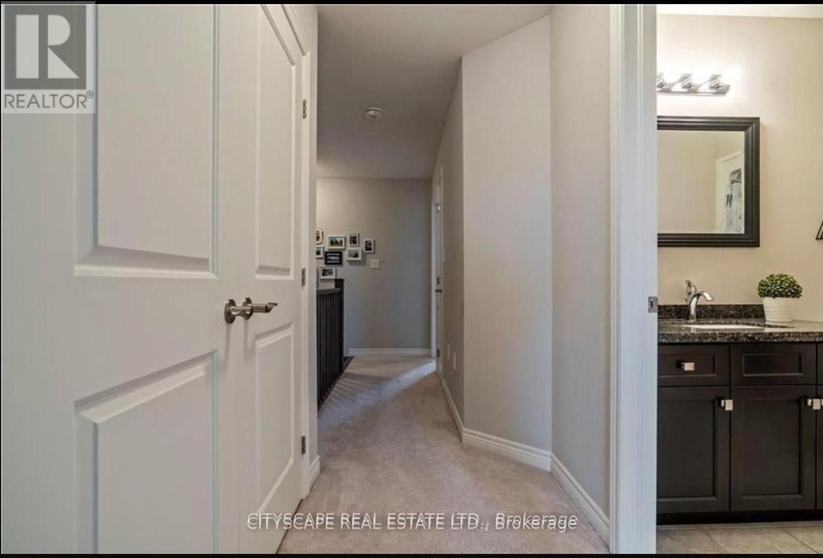 87 Sonoma Valley Crescent E, Hamilton, Ontario  L9B 0J3 - Photo 5 - X12829428