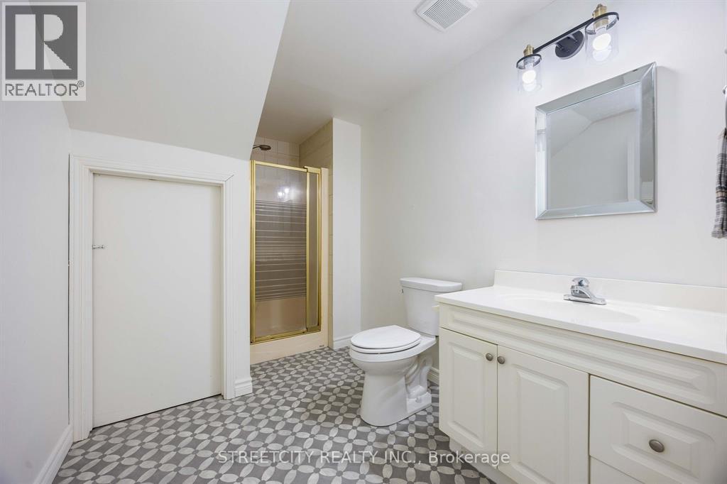 4482 Petrolia Line, Petrolia, Ontario  N0N 1R0 - Photo 25 - 26000275