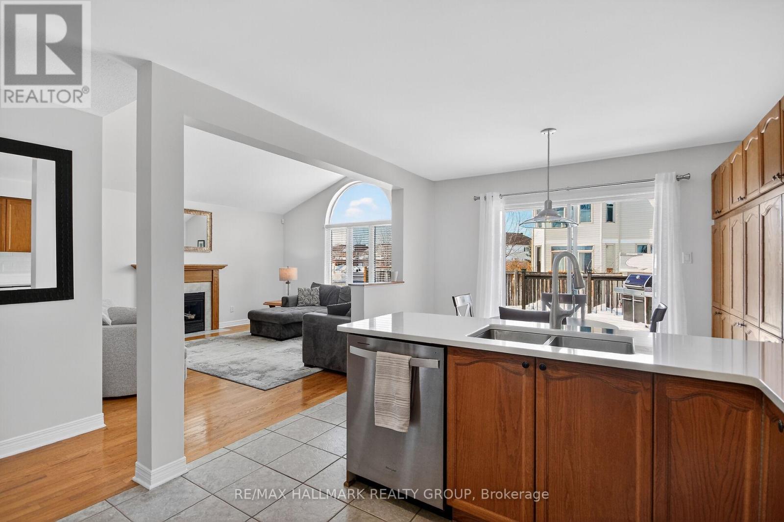 1 Catterick Crescent, Ottawa, Ontario  K2K 3M5 - Photo 11 - X12828760