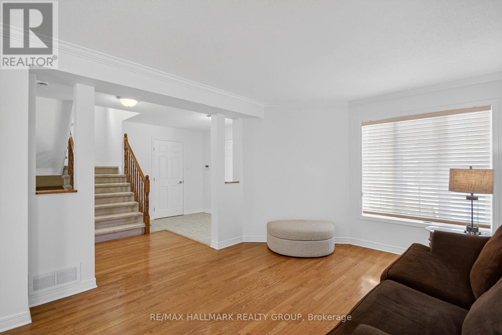 1 Catterick Crescent, Ottawa, Ontario  K2K 3M5 - Photo 7 - X12828760