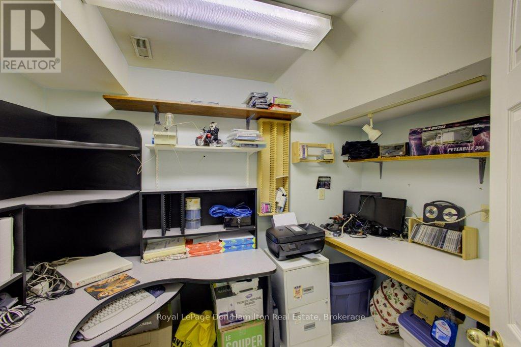 145 Parkside Drive W, Centre Wellington, Ontario  N1M 3M4 - Photo 29 - X12669188