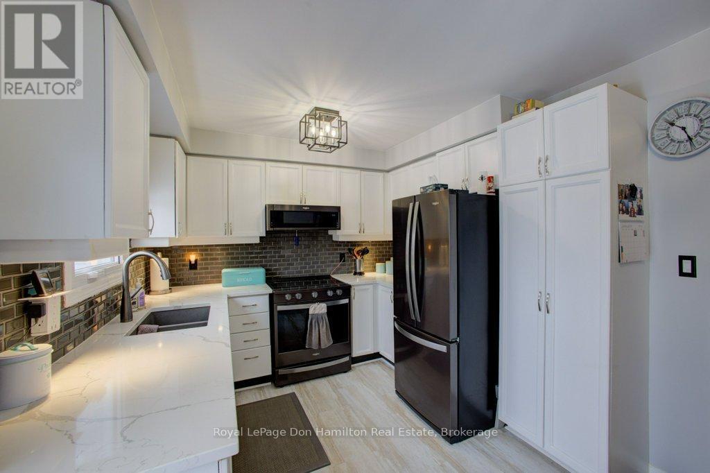 145 Parkside Drive W, Centre Wellington, Ontario  N1M 3M4 - Photo 16 - X12669188