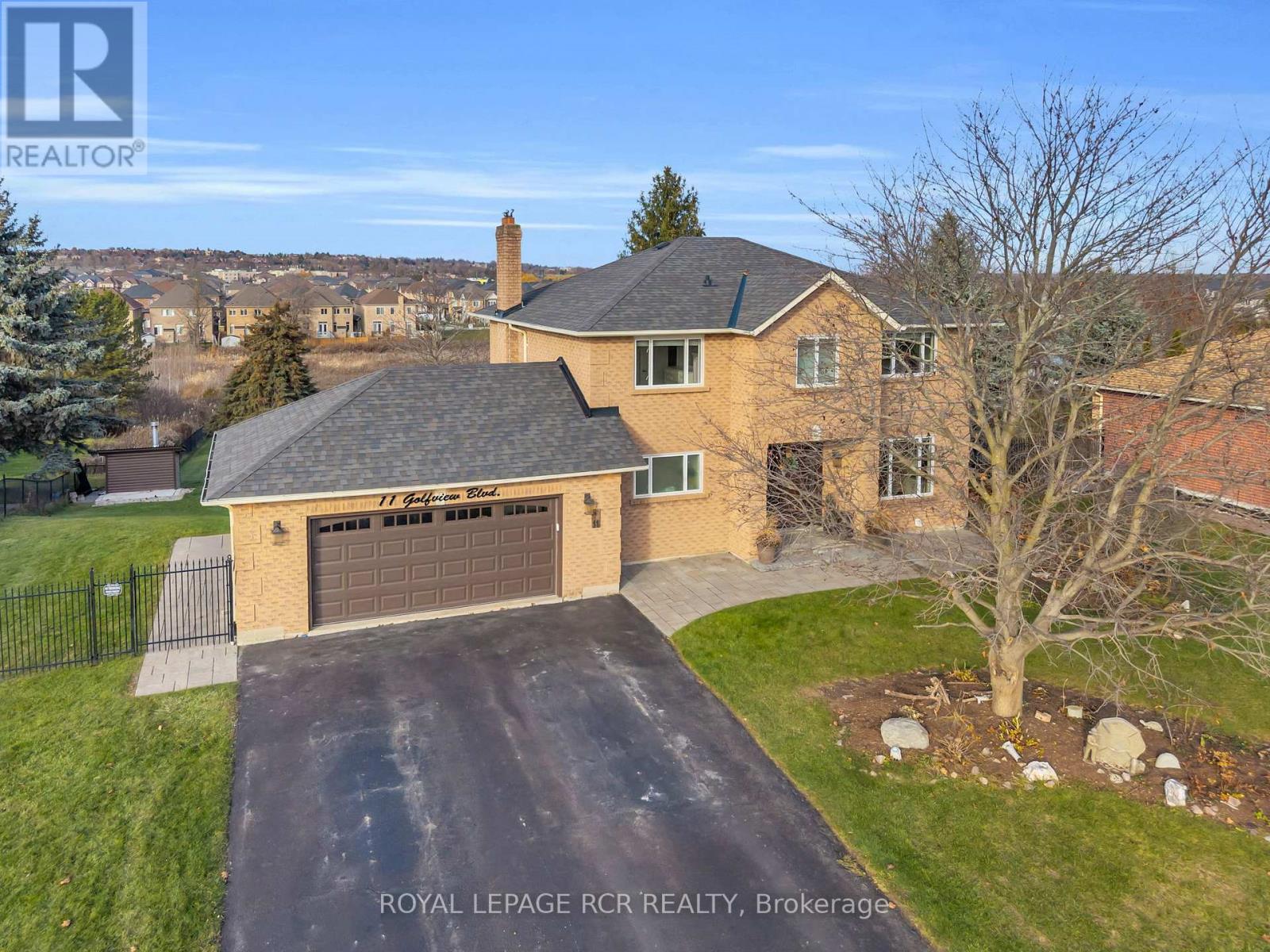 11 Golfview Boulevard, Bradford West Gwillimbury (Bradford), Ontario  L3Z 3Z1 - Photo 4 - N12829436