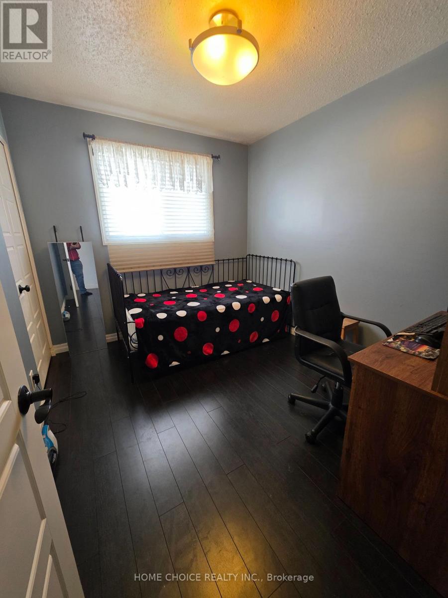 637 Pineridge Road, Waterloo, Ontario  N2L 5N6 - Photo 27 - X12829432